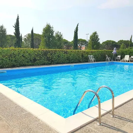 Apartment Bright Desenzano - Cascinale Pool Desenzano del Garda